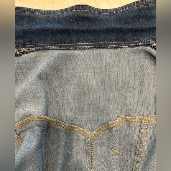 Women’s Riders by Lee Indigo Jean Jacket - Picture 13 of 16